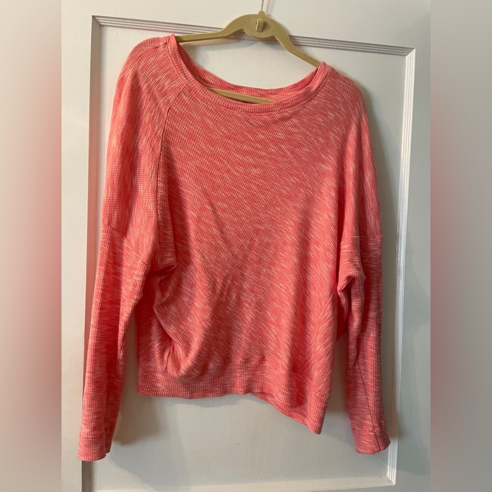 Women's Pink Sweater Top Anthropologie light layer with loose arms.